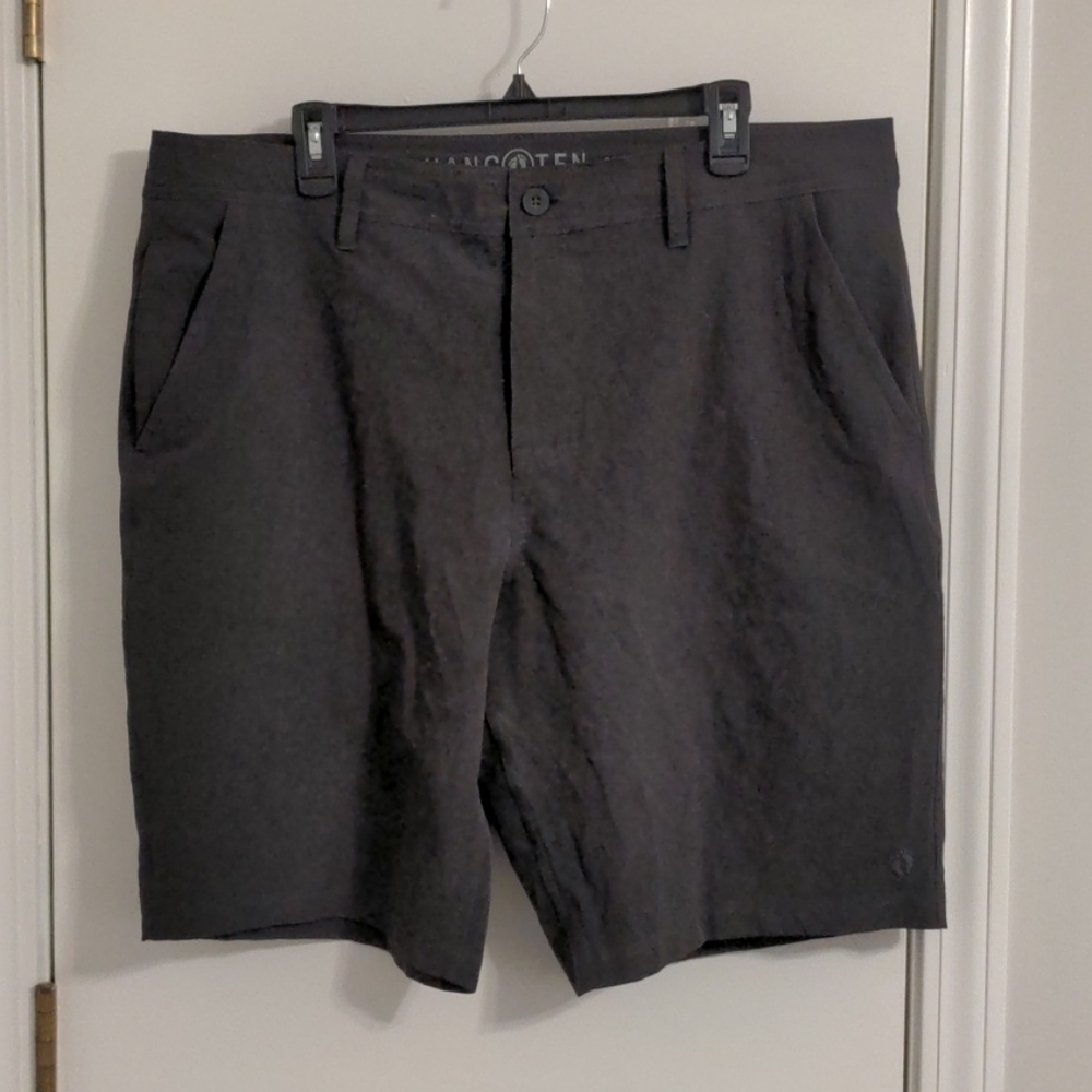 NWOT men's Hang Ten golf shorts
